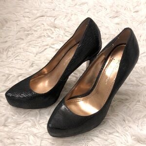 BCBG Black Snake Skin Stilettos 👠